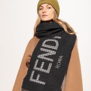 NEW FENDI MONOGRAMMED SCARF GREY AND WHITE CHECK CASHMERE AND WOOL